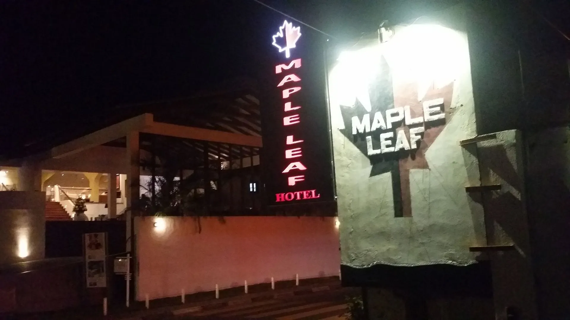Maple Leaf Hotel Negombo